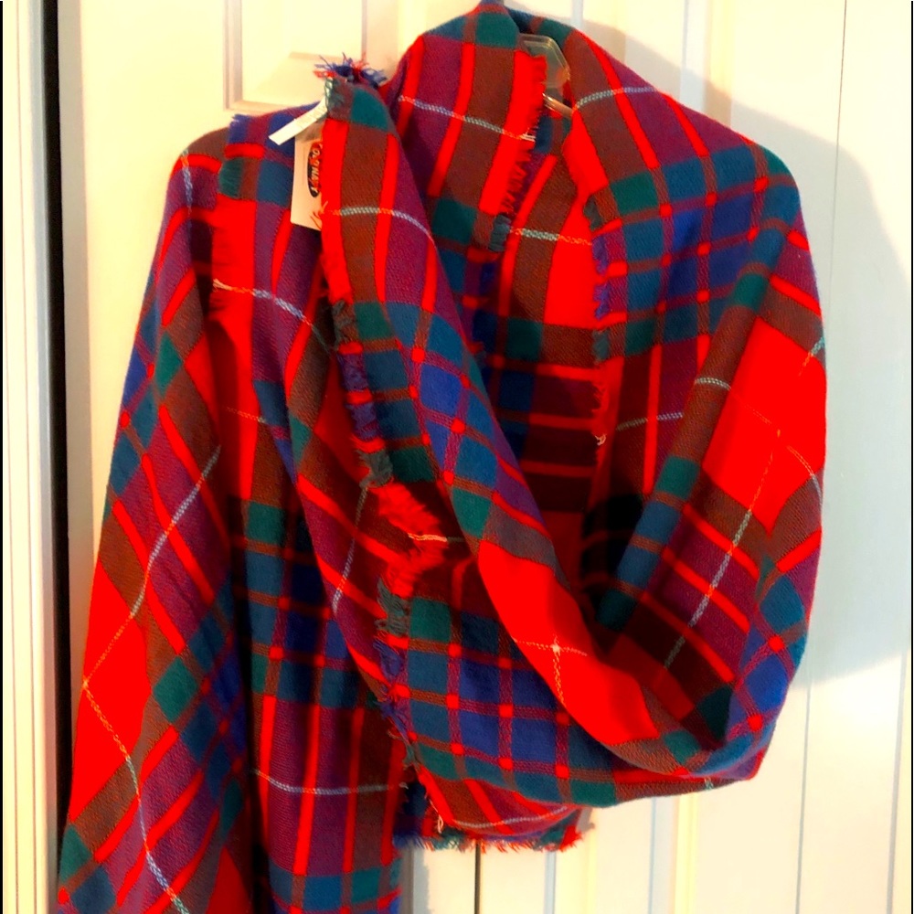 NWT Old navy plaid blanket scarf